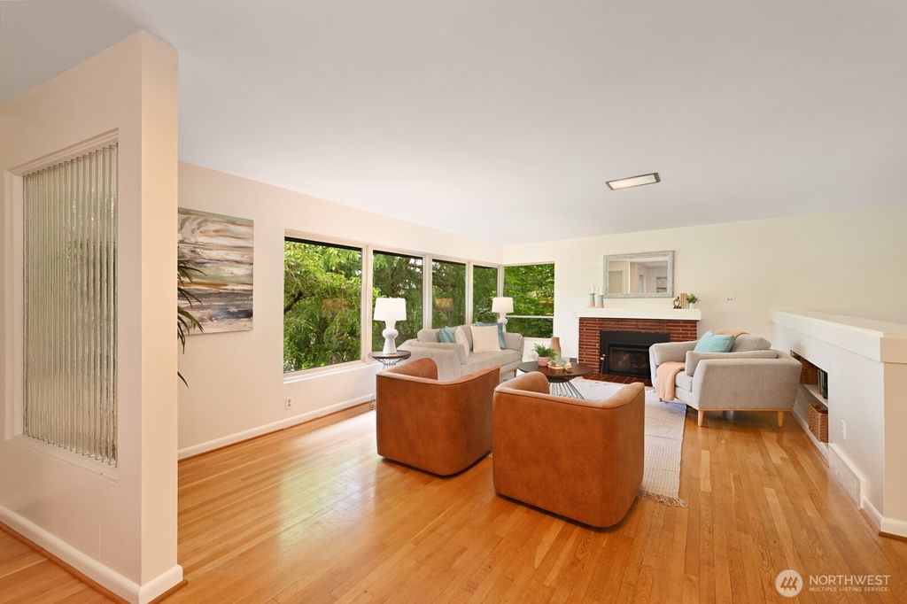 Photo of 2624 NE 82nd Street, Seattle, WA 98115 (MLS # 2519150)