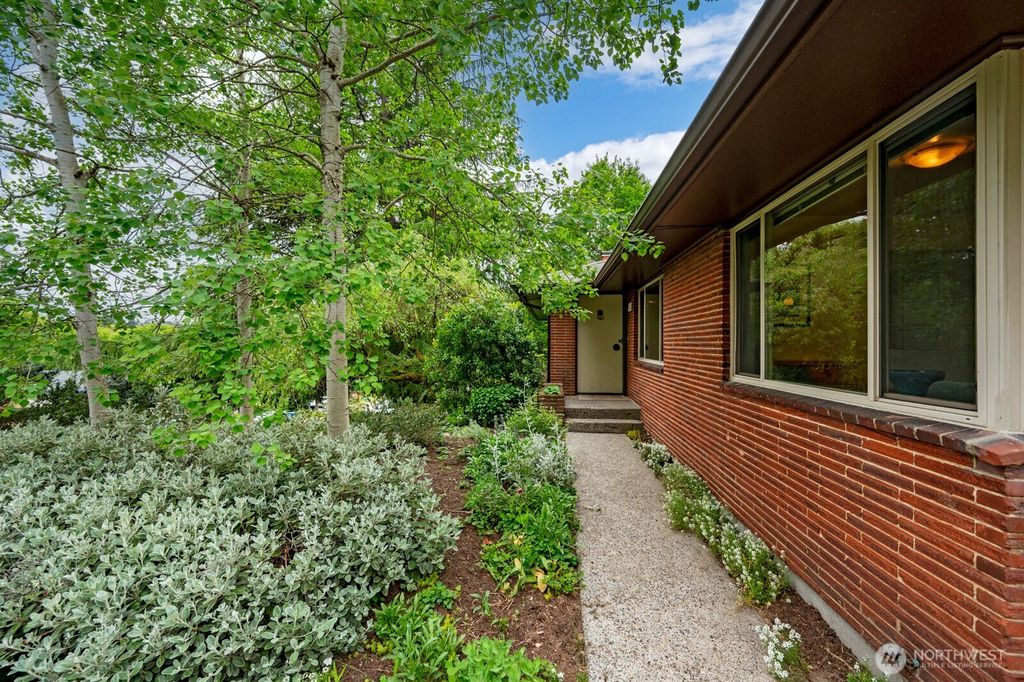 Photo of 2624 NE 82nd Street, Seattle, WA 98115 (MLS # 2519150)