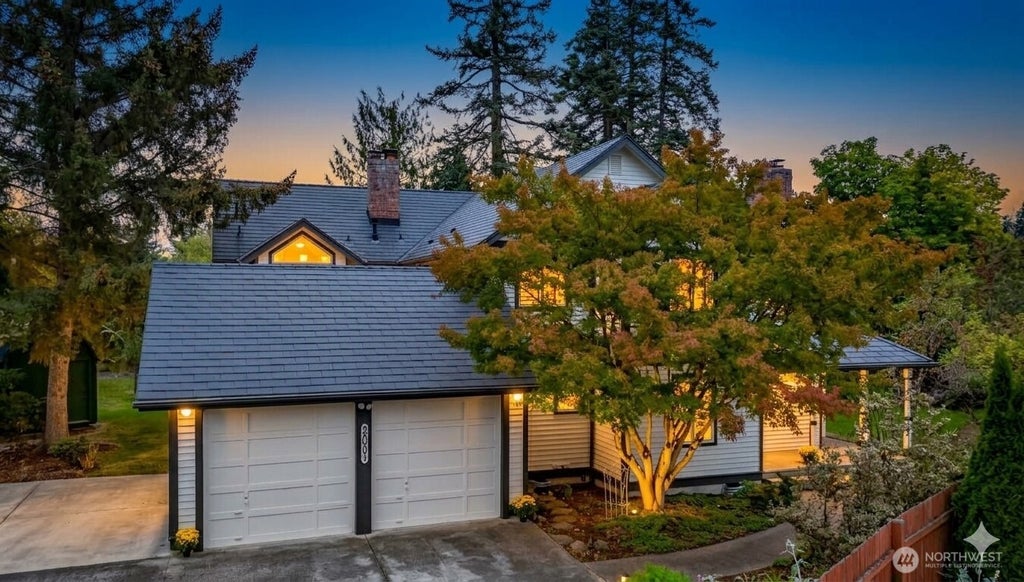 Photo of 2031 Edith Avenue, Enumclaw, WA 98022 (MLS # 2588841)