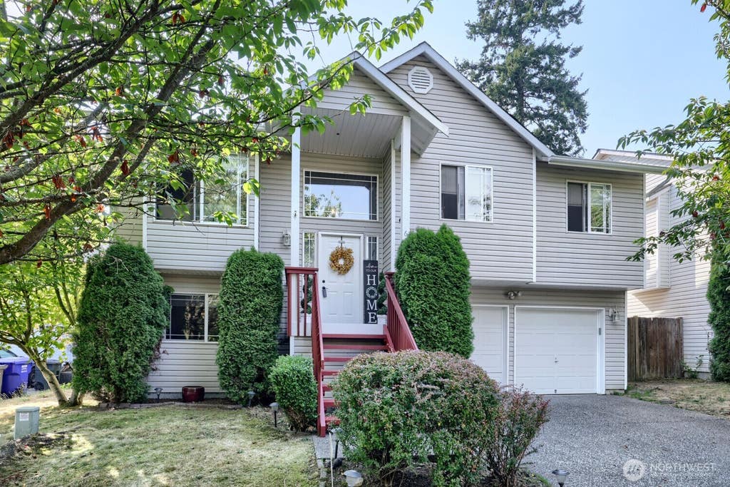 Photo of 620 90th Street SW, Everett, WA 98204 (MLS # 2574882)