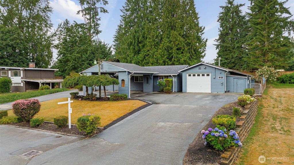Photo of 23416 38th Place W, Brier, WA 98036 (MLS # 2367889)