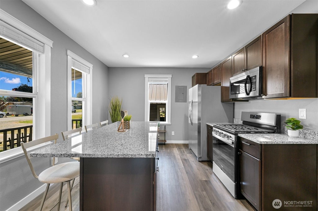 Photo of 230 Vancouver Street, Sumas, WA 98295 (MLS # 2549876)