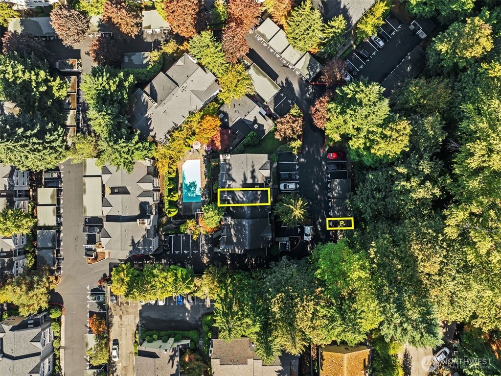 Photo of 12044 100th Avenue NE #H102, Kirkland, WA 98034 (MLS # 2445015)