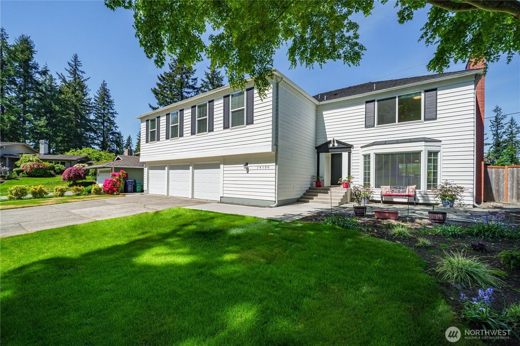 Photo of 14120 SE 167th Street, Renton, WA 98058 (MLS # 2376930)