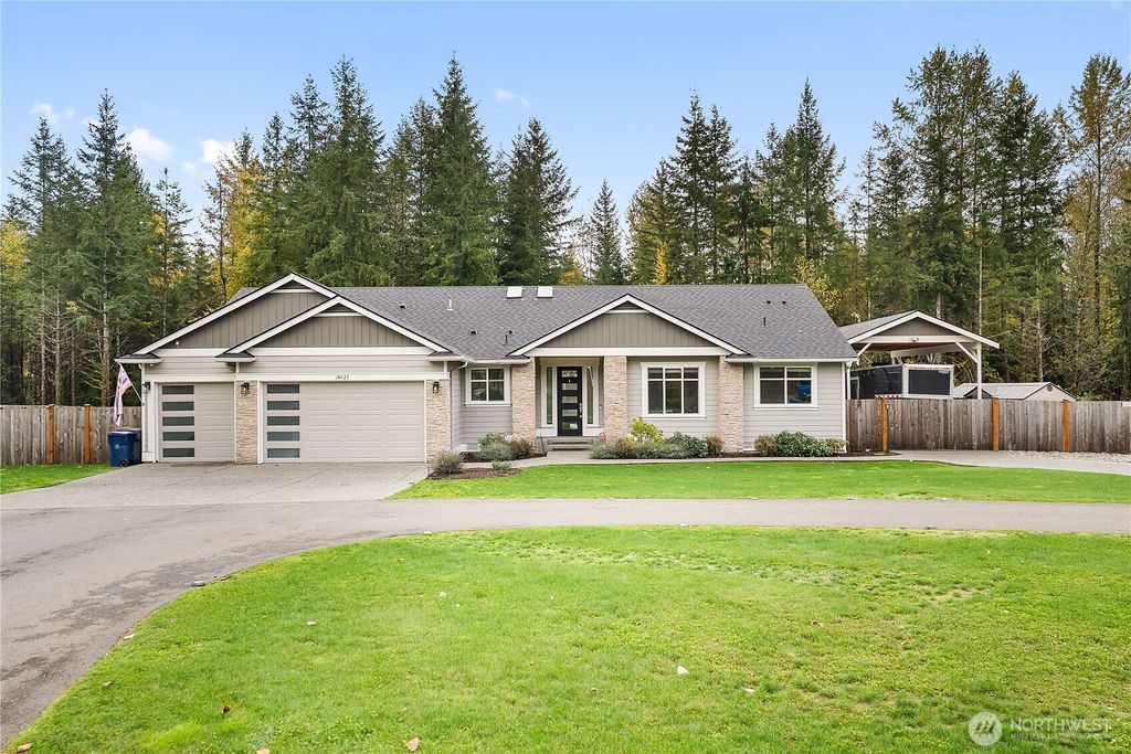 Photo of 14025 107th Place NE, Lake Stevens, WA 98258 (MLS # 2449403)