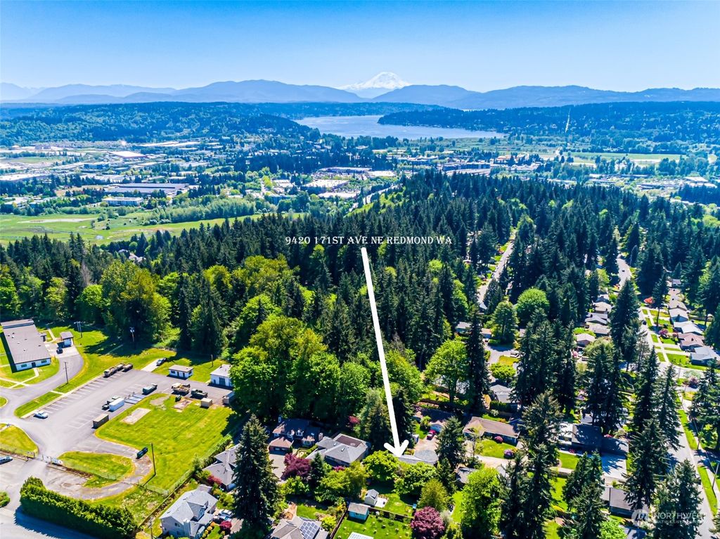 Photo of 9420 171st Avenue NE, Redmond, WA 98052 (MLS # 2064768)