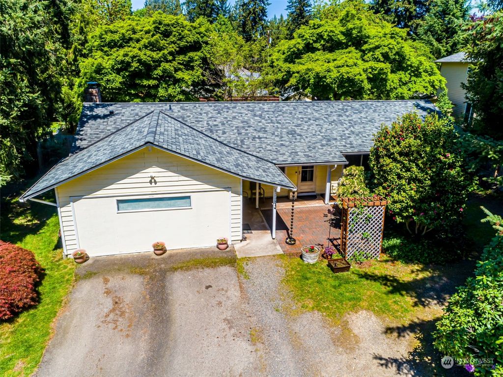 Photo of 9420 171st Avenue NE, Redmond, WA 98052 (MLS # 2064768)