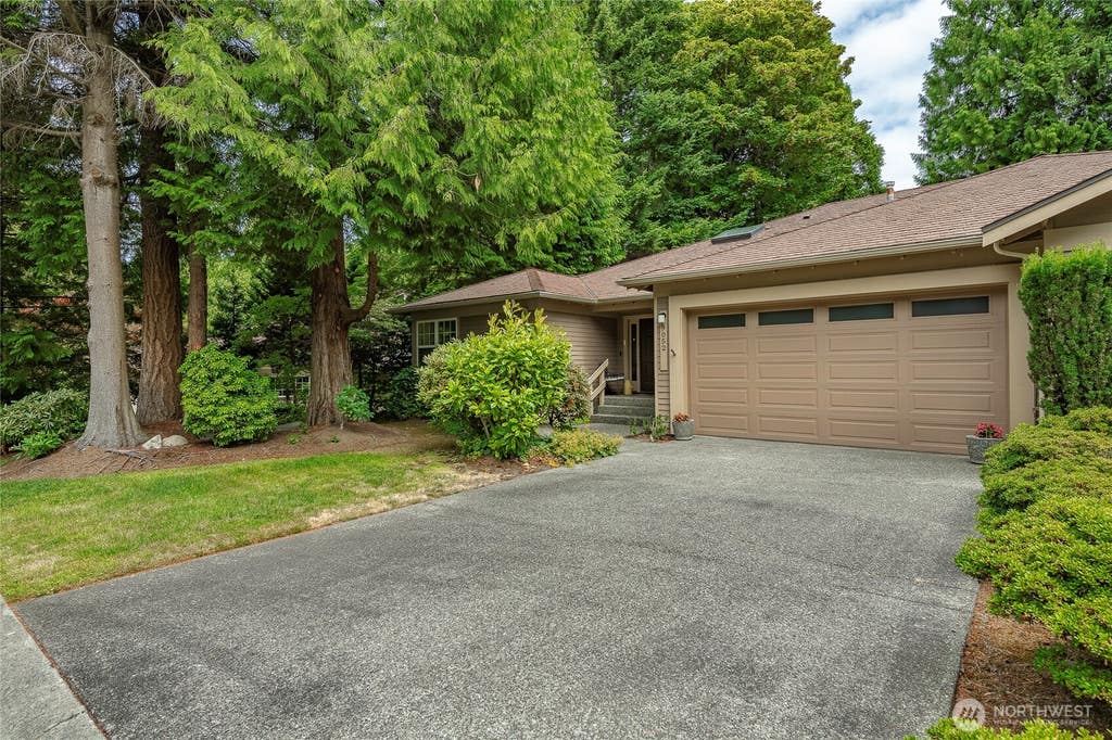 Photo of 9052 Gleneagle Drive #19, Blaine, WA 98230 (MLS # 2548003)