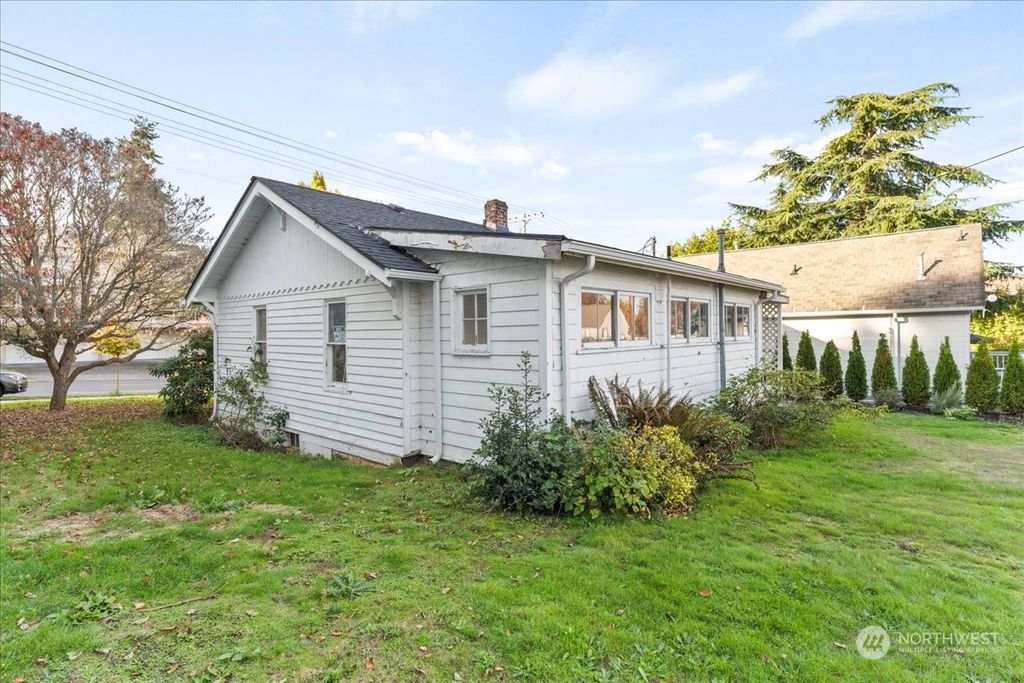 Photo of 543 Dayton Street, Edmonds, WA 98020 (MLS # 2172353)