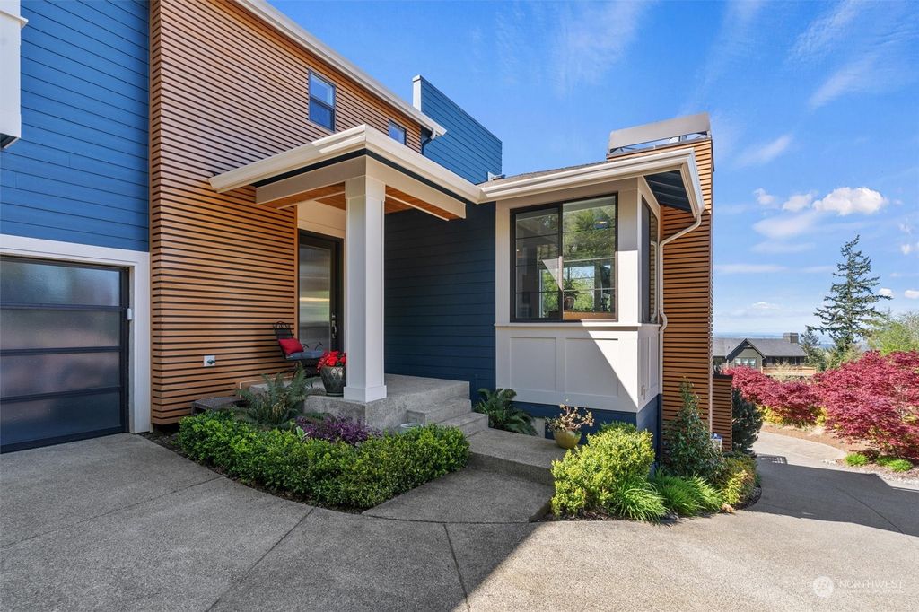 Photo of 7398 169th Place SE, Bellevue, WA 98006 (MLS # 2234740)