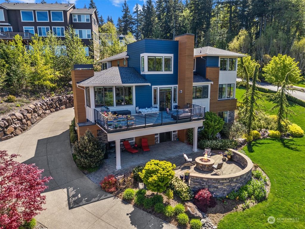Photo of 7398 169th Place SE, Bellevue, WA 98006 (MLS # 2234740)