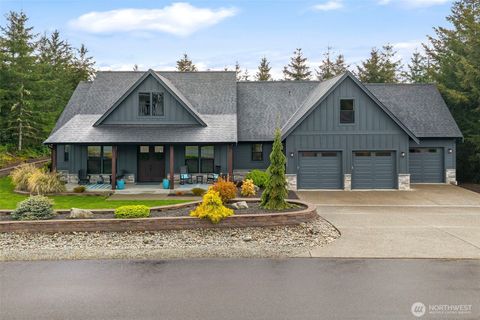 Photo of 5040 Coppermill Court NE, Olympia, WA 98516 (MLS # 2511103)