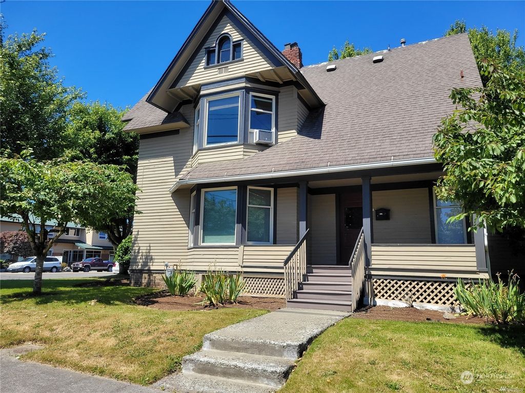 Photo of 3631 Colby Avenue, Everett, WA 98201 (MLS # 2176066)