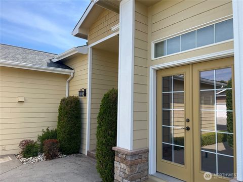 Photo of 1845 Maple Street #26, Wenatchee, WA 98801 (MLS # 2415242)