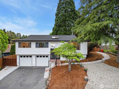 Photo of 11212 NE 145th Street, Kirkland, WA 98034 (MLS # 2526662)