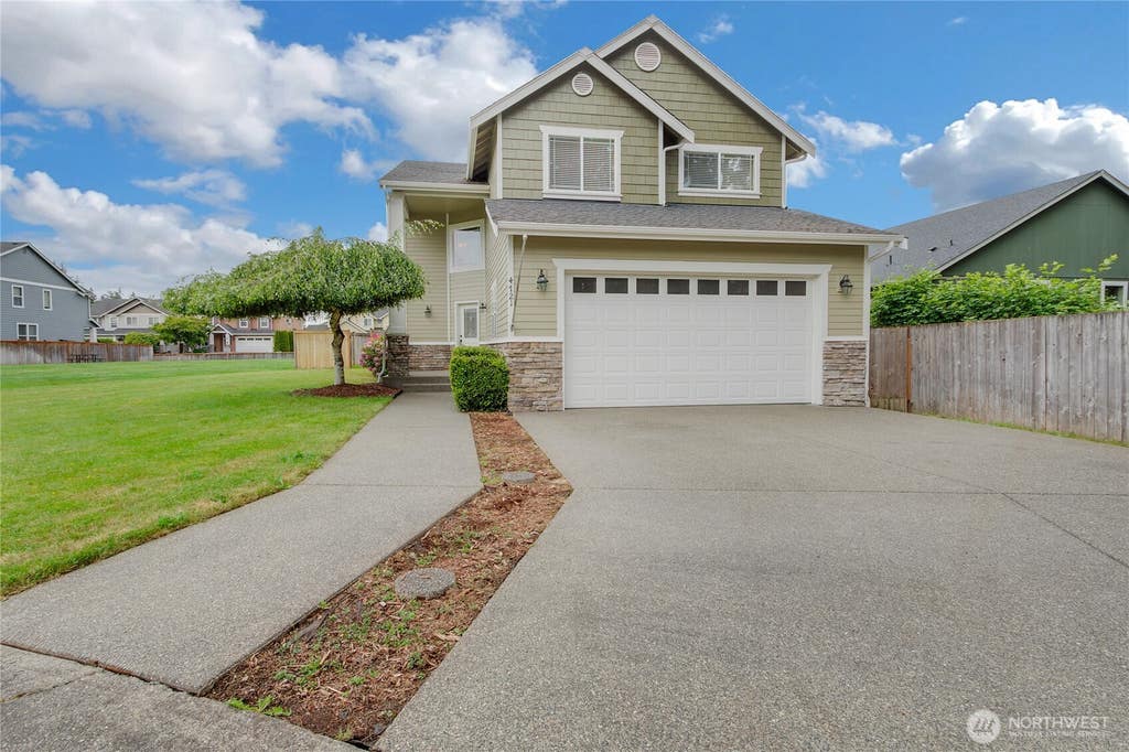 Photo of 4721 205th Street Ct E, Spanaway, WA 98387 (MLS # 2530709)