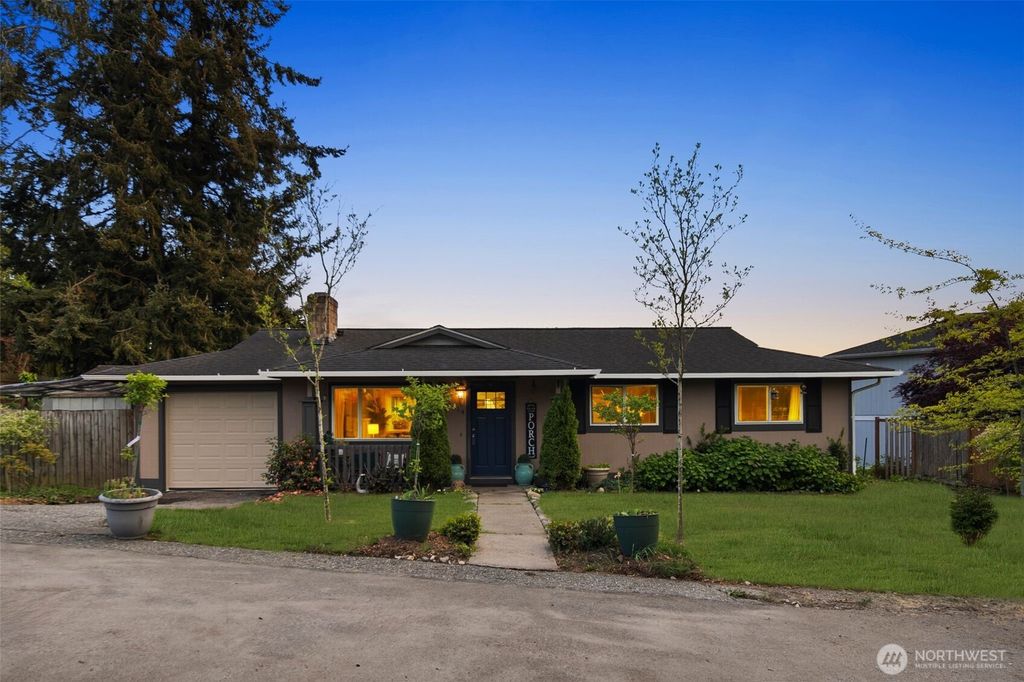 Photo of 8614 12th Street NE, Lake Stevens, WA 98258 (MLS # 2372200)