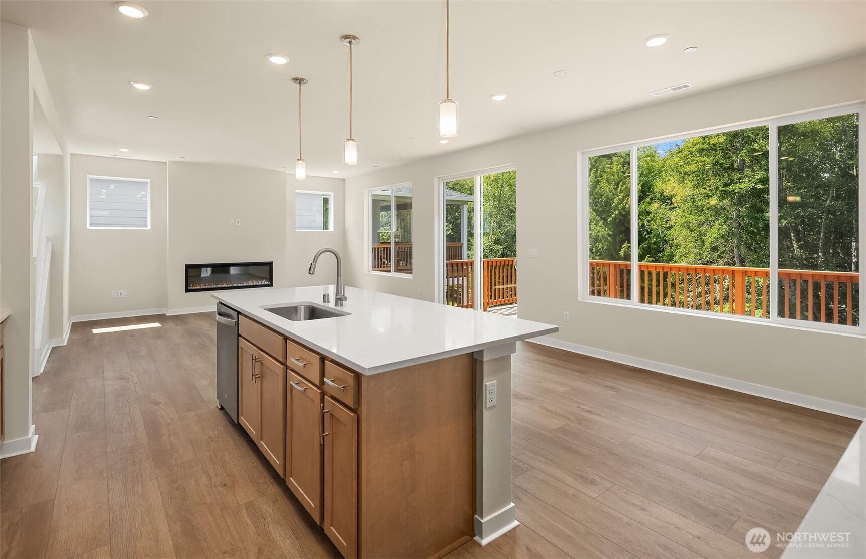 23827 Marinwood Circle NE 03512