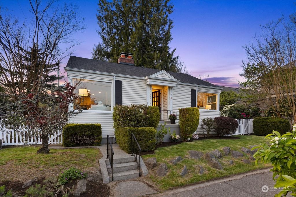 Photo of 4510 SW Walker Street, Seattle, WA 98116 (MLS # 2228169)