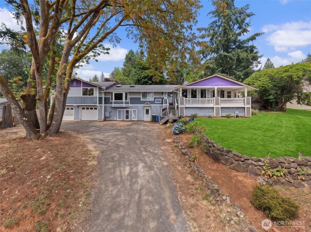 Photo of 115 Riverview Drive, Chehalis, WA 98532 (MLS # 2561415)
