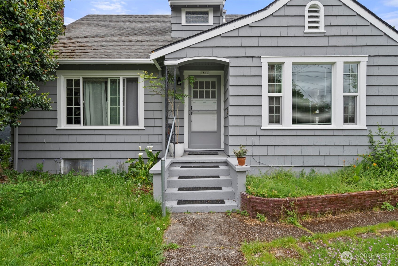 1813 Franklin Street SE