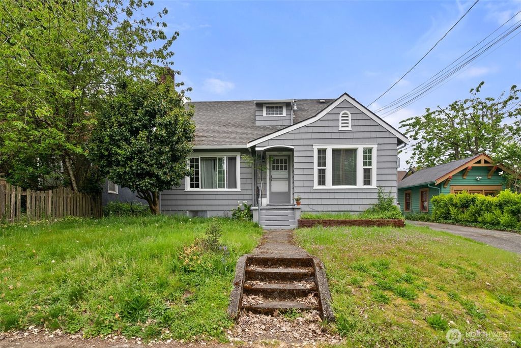 Photo of 1813 Franklin Street SE, Olympia, WA 98501 (MLS # 2519345)
