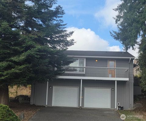 Photo of 4738 Rucker Avenue, Everett, WA 98203 (MLS # 2440256)