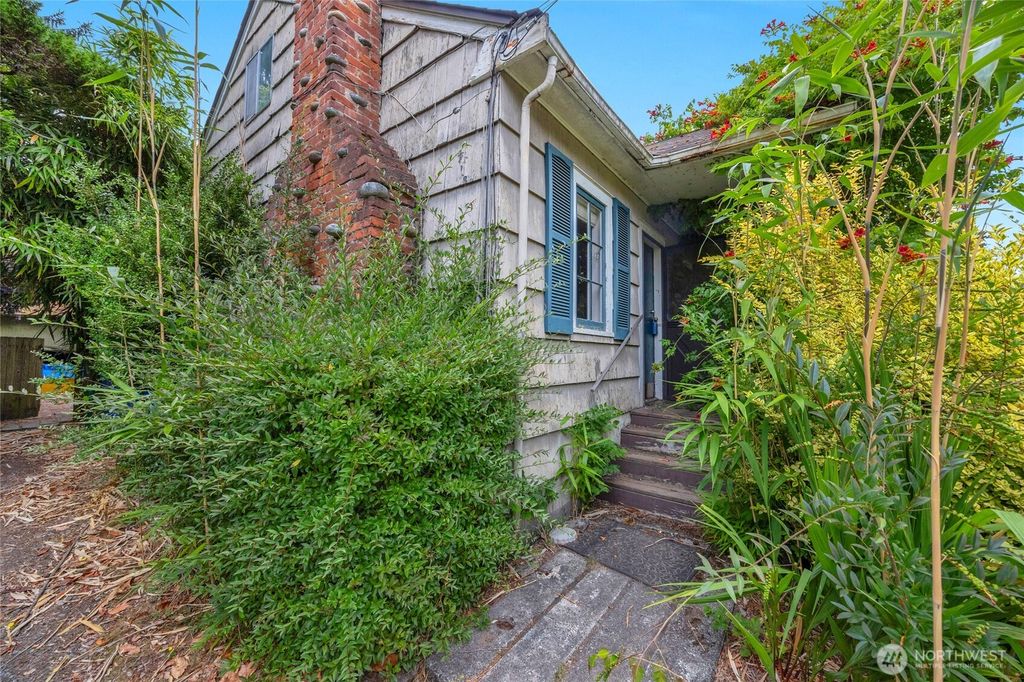 Photo of 4563 34th Avenue W, Seattle, WA 98199 (MLS # 2420852)