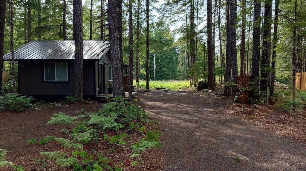 Photo of 80 N Kings Way, Hoodsport, WA 98548 (MLS # 2595779)