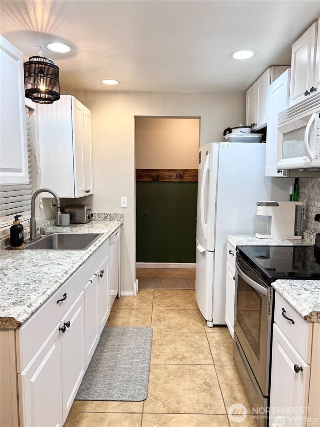 Photo of 11645 SE 164th Street, Renton, WA 98058 (MLS # 2493438)