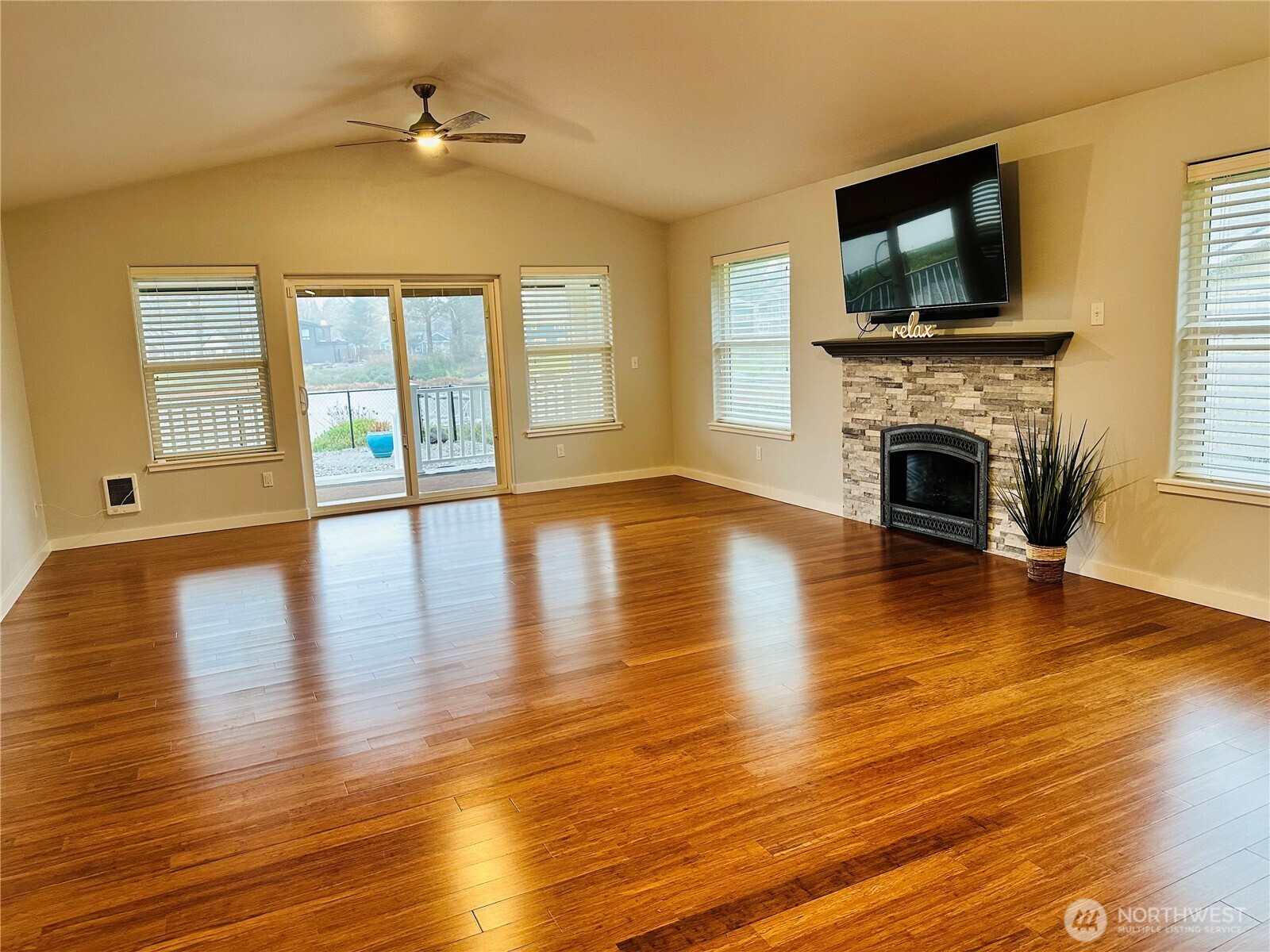 248 Chaparral Street SE