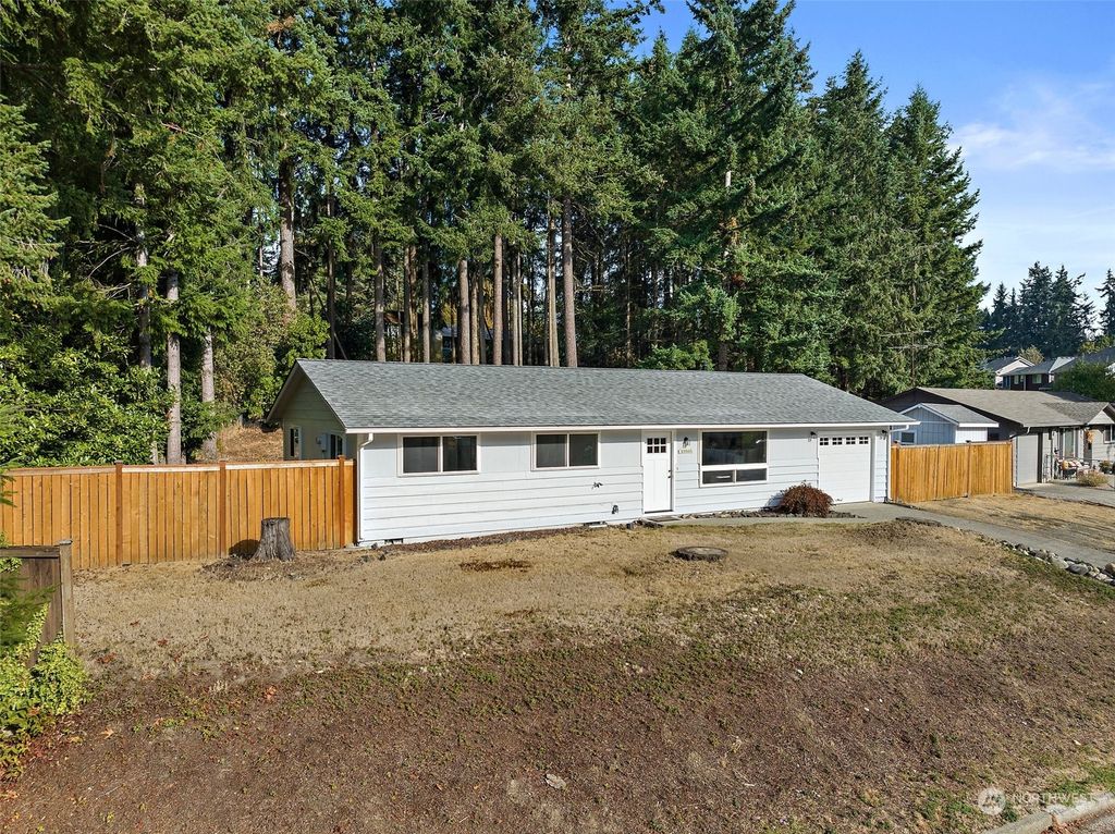 Photo of 23504 SE 267th Street, Maple Valley, WA 98038 (MLS # 2006989)