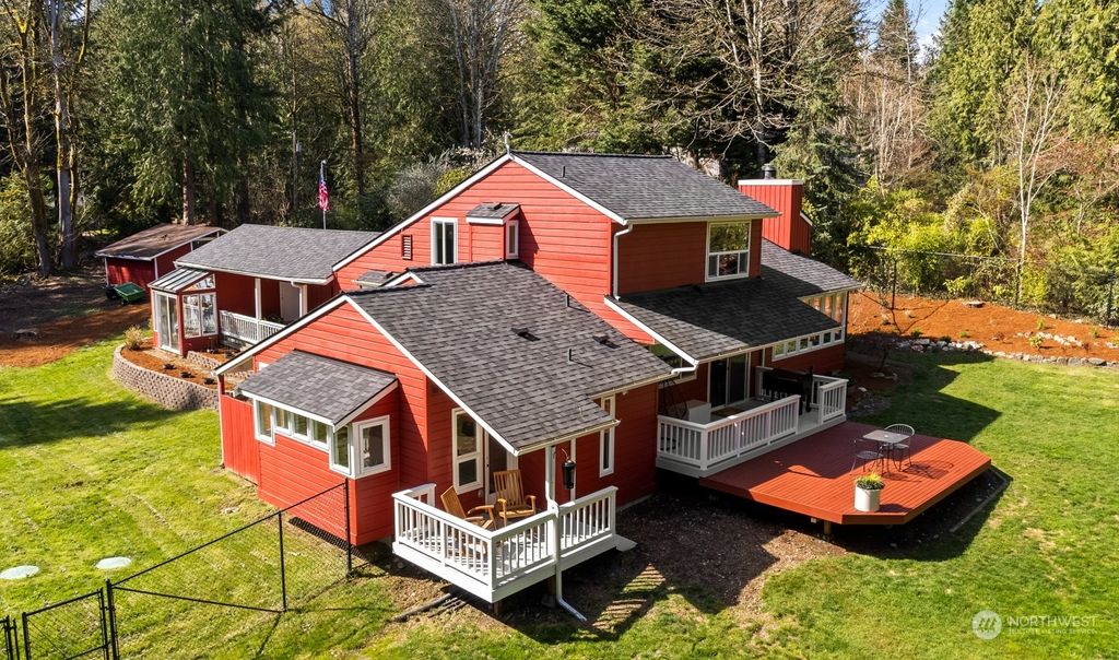 Photo of 4202 268th Avenue NE, Redmond, WA 98053 (MLS # 2218234)