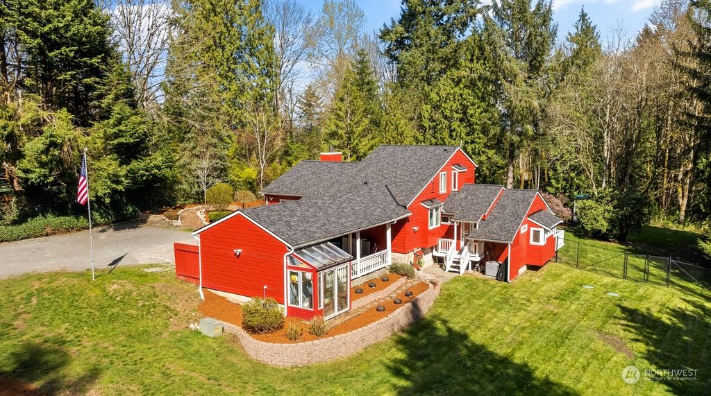 Photo of 4202 268th Avenue NE, Redmond, WA 98053 (MLS # 2218234)