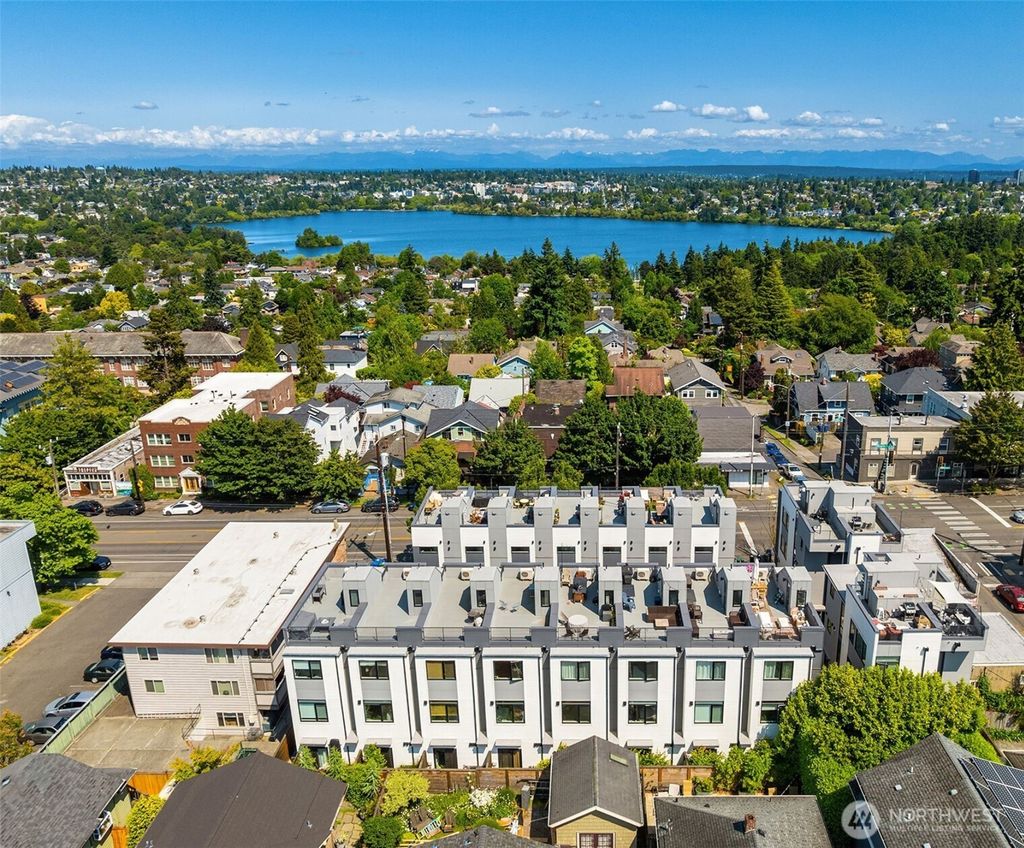 Photo of 6517 Phinney Avenue N #G, Seattle, WA 98103 (MLS # 2411591)