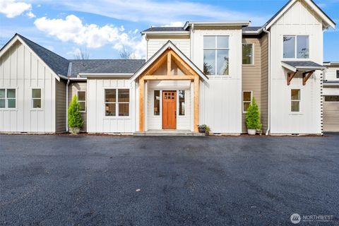 2811 McHugh Avenue Enumclaw WA 98022