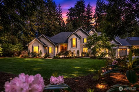 Photo of 13266 NE 47th Street, Bellevue, WA 98005 (MLS # 2559521)