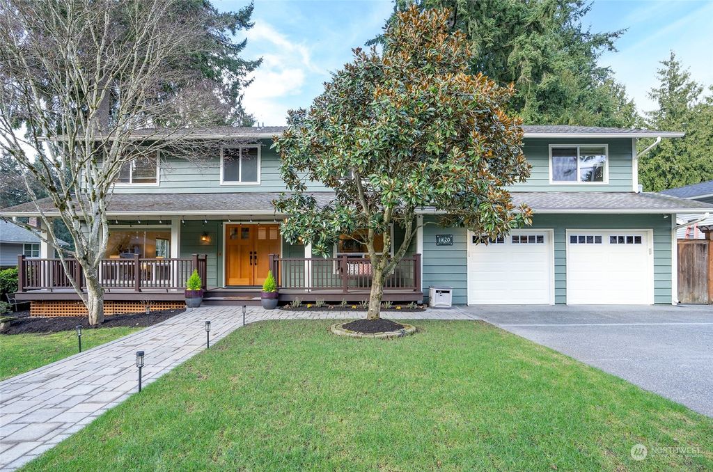 Photo of 11620 NE 144th Place, Kirkland, WA 98034 (MLS # 2199314)