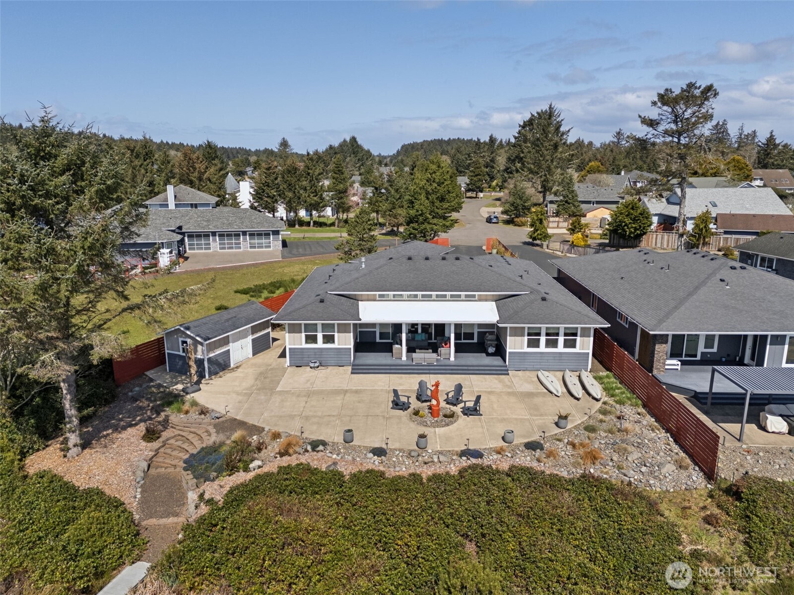 399 Eagle Nest Court SE