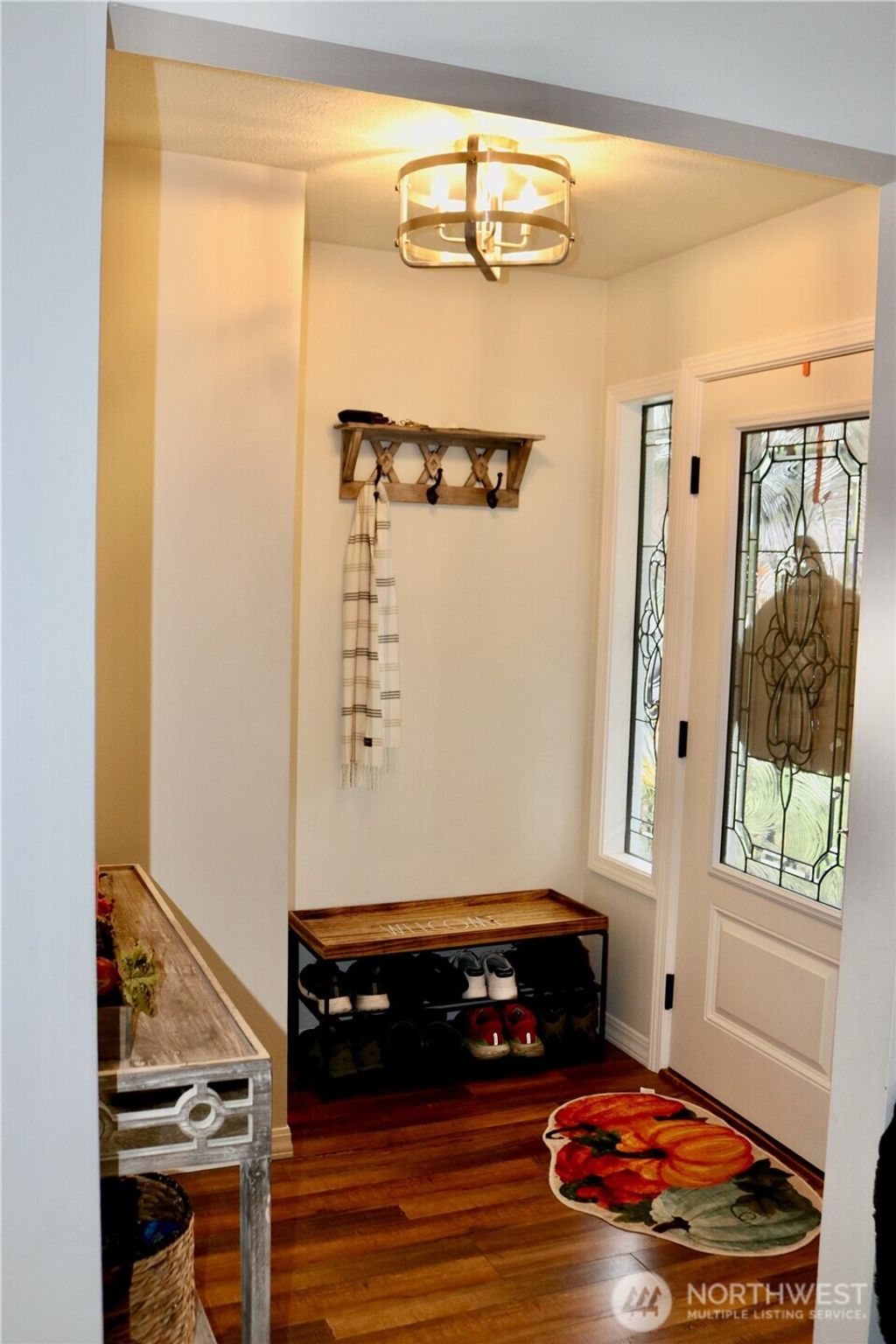 Photo of 924 E Grover Street, Lynden, WA 98264 (MLS # 2458517)