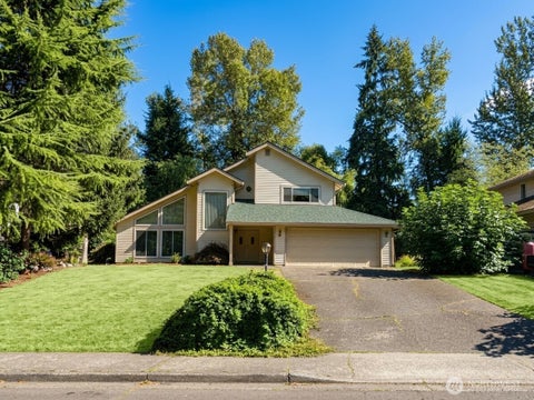Photo of 20 150th Place NE, Bellevue, WA 98007 (MLS # 2589030)