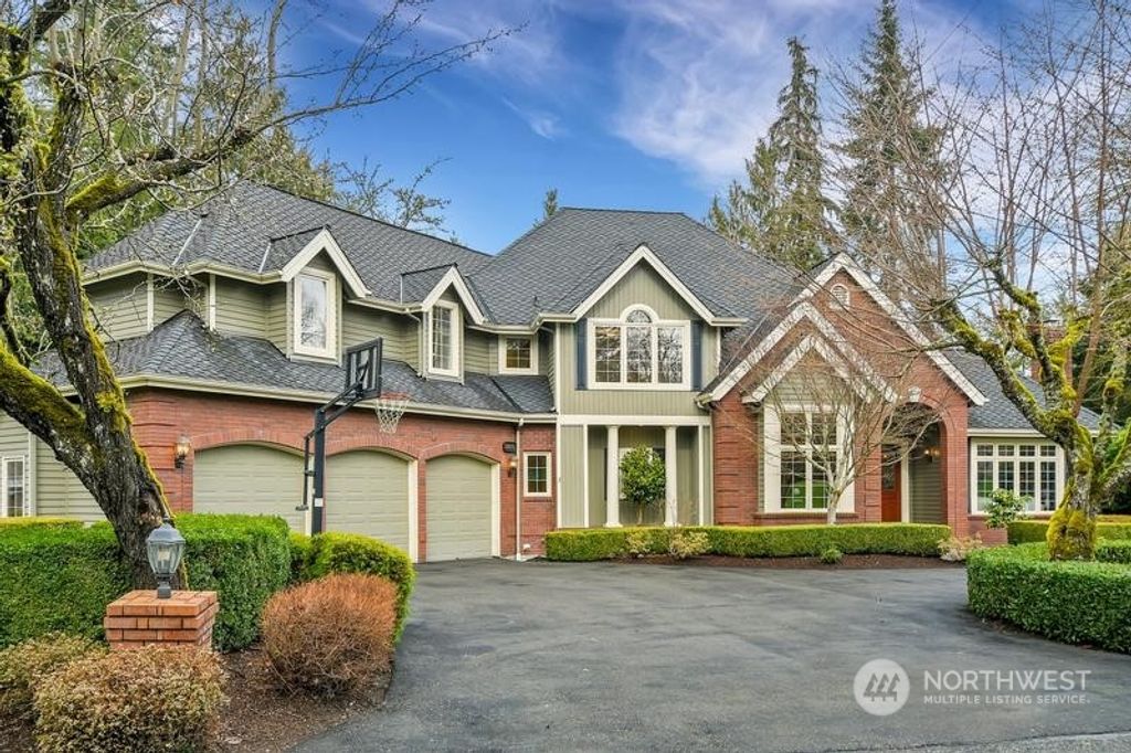 Photo of 20030 NE 121st Street, Woodinville, WA 98077 (MLS # 2203310)