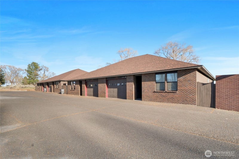 1315 NE Nanto Road A&B