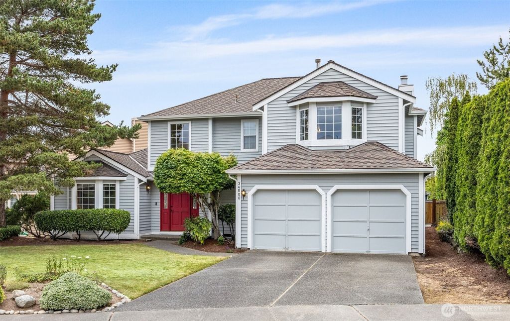 Photo of 34500 10th Avenue SW, Federal Way, WA 98023 (MLS # 2400377)