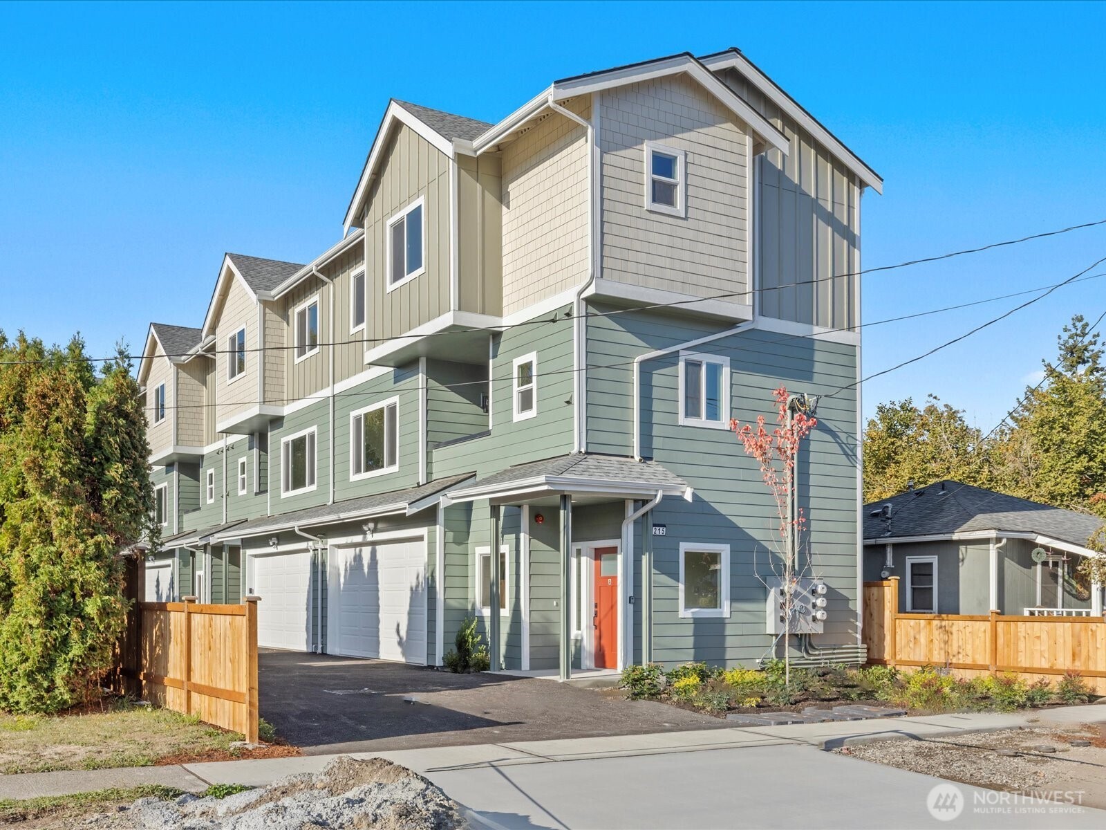 215 Corrin Avenue NW B