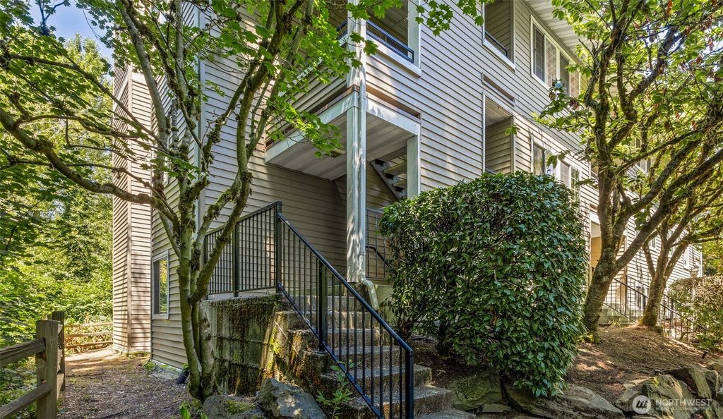 Photo of 9822 NE 122nd Street #U201, Kirkland, WA 98034 (MLS # 2445224)