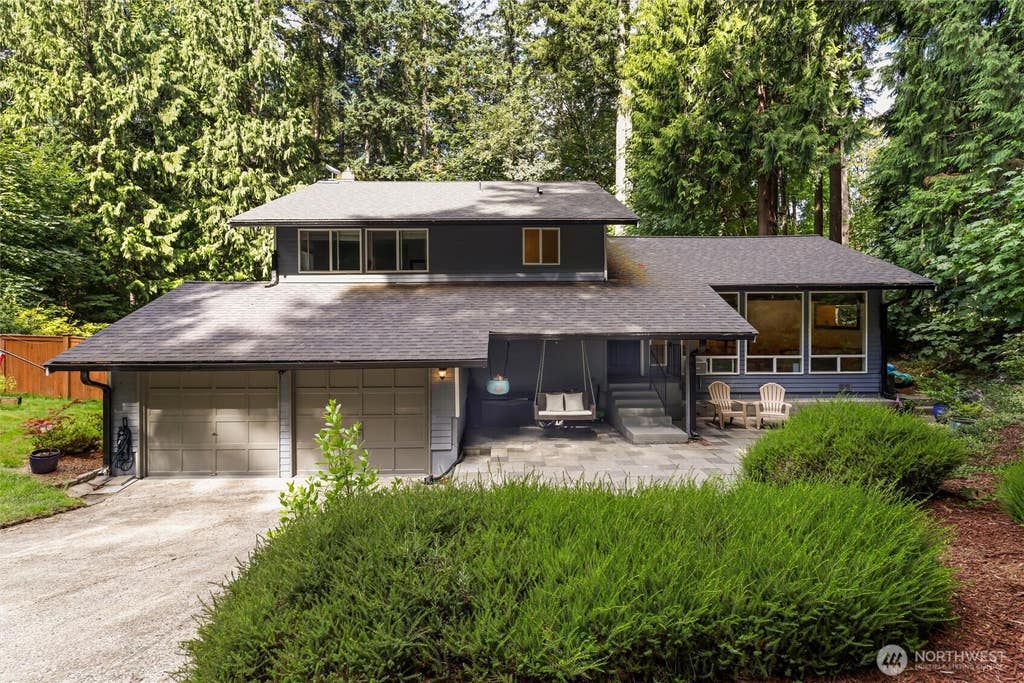 Photo of 5021 577th Avenue NE, Redmond, WA 98053 (MLS # 2561040)