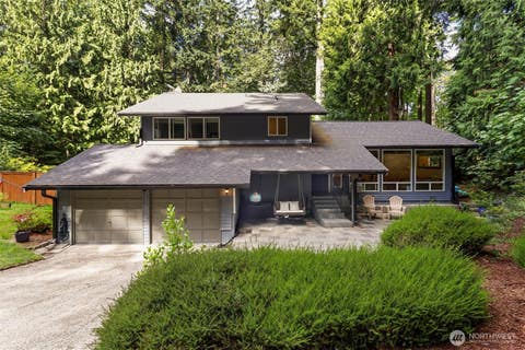 Photo of 5021 577th Avenue NE, Redmond, WA 98053 (MLS # 2561040)