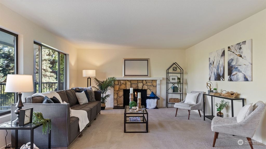 Photo of 17914 23rd Lane NE #204, Shoreline, WA 98155 (MLS # 2218245)