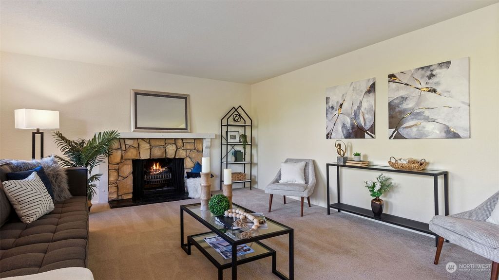 Photo of 17914 23rd Lane NE #204, Shoreline, WA 98155 (MLS # 2218245)